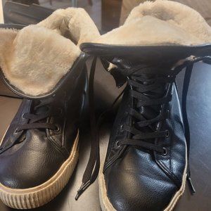 Sherpa lined Leather Chucks
